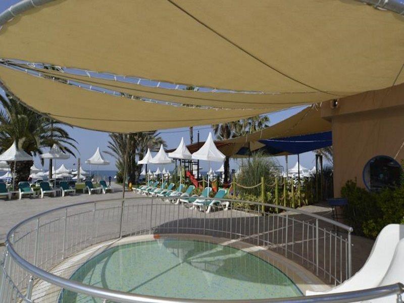 Resort Turquoise